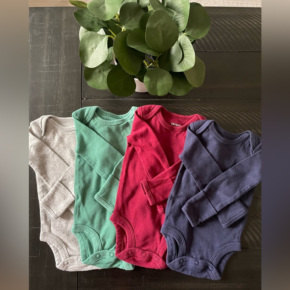 Carters Onesies Newborn Long sleeve Bundle 5 onesies
